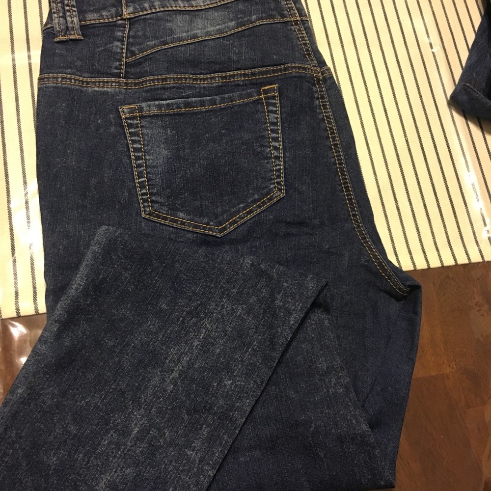 Torrid jeans 👖 size on the picture